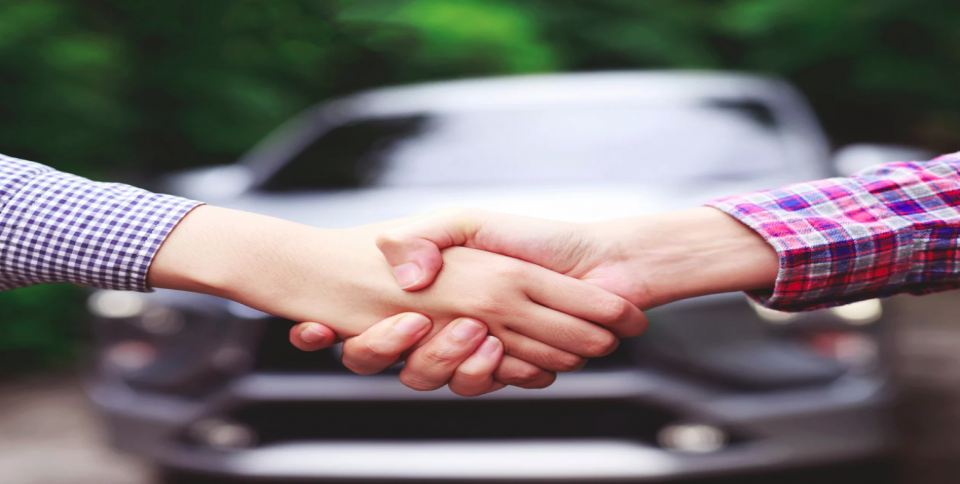 Kupujesz auto za gotówkę? Uważaj na przepisy!